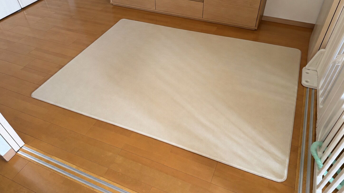 実際に設置したGU MODEのプレイマット（200×140cm・厚さ1.1cm）